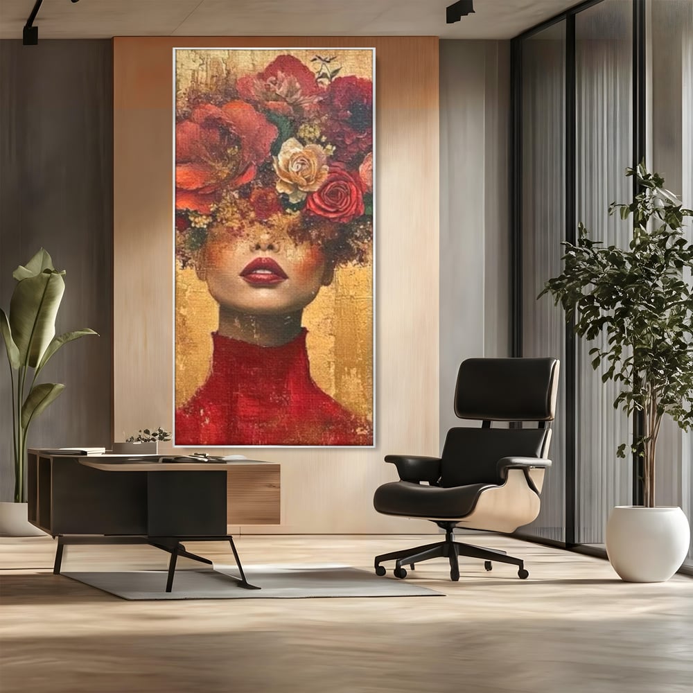 Tablou canvas cu tablou canvas cu portret de femeie si flori, in rama de aluminiu argintiu, pe perete intr-un birou